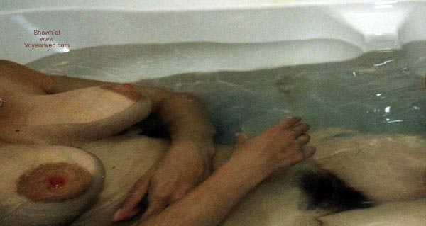 Pic #1Wife In Tub