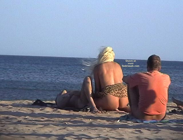 Pic #1Public Sex On The Beach