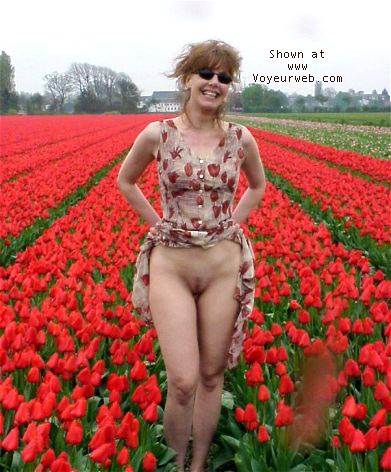 Pic #1 Wijfie having fun with tulips