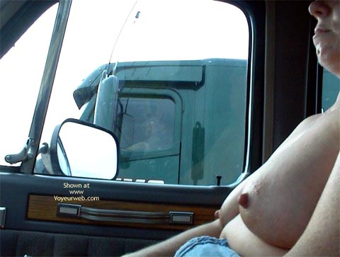 Pic #1 Rhonda Flashing Truckers