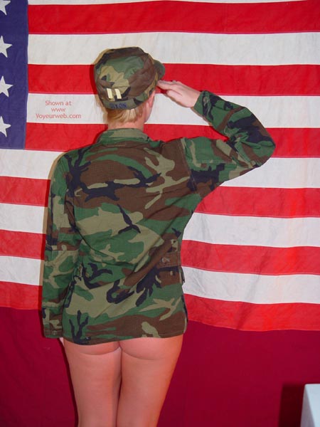 Pic #1 Sunnybare Supports The Troops