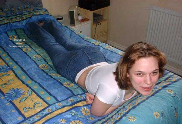 Pic #1Horny Girl 3 - Sexy In Jeans
