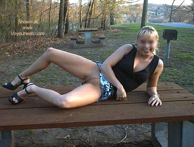 Pic #1Blonde Kelly In The Park