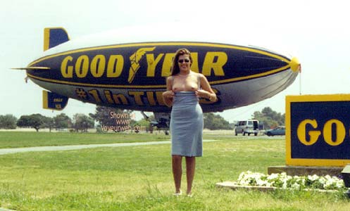 Pic #1 Hollywood Flasher at The Goodyear Blimp 1