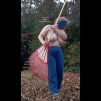 Pic #1 Wife Does Topless Yard Work