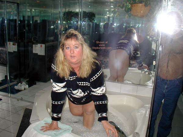 Pic #1 Toni in The Hot Tub