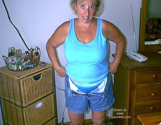 Pic #1 Mature NH Wife 4 Others