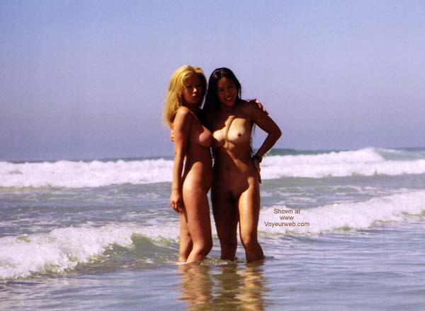 Pic #1*GG Lani and Ki Nude at Blacks Beach 4