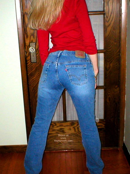 Pic #1 Natasha'S Sweet Ass In Jeans