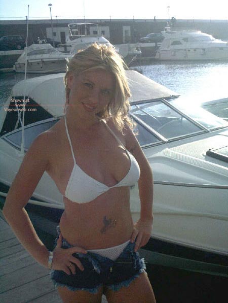 Pic #1 Sexy Blonde Flashing Tits In Marina