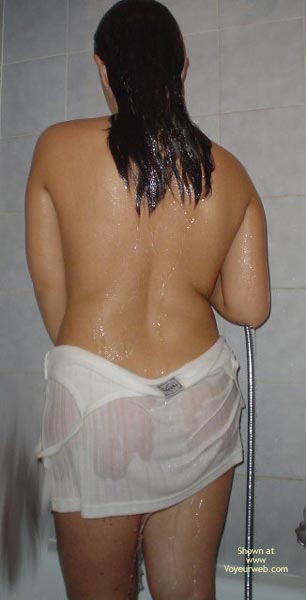 Pic #1Kim In The Shower 2