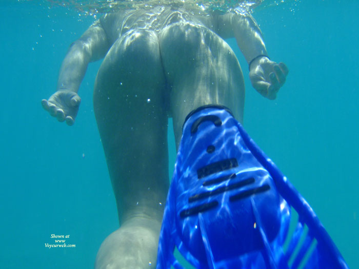 Nude Snorkling - Naked Girl, Nude Amateur , Underwater Nude, Underwater Rear View, Beautiful Butt, Underwater Nude Ass From Below