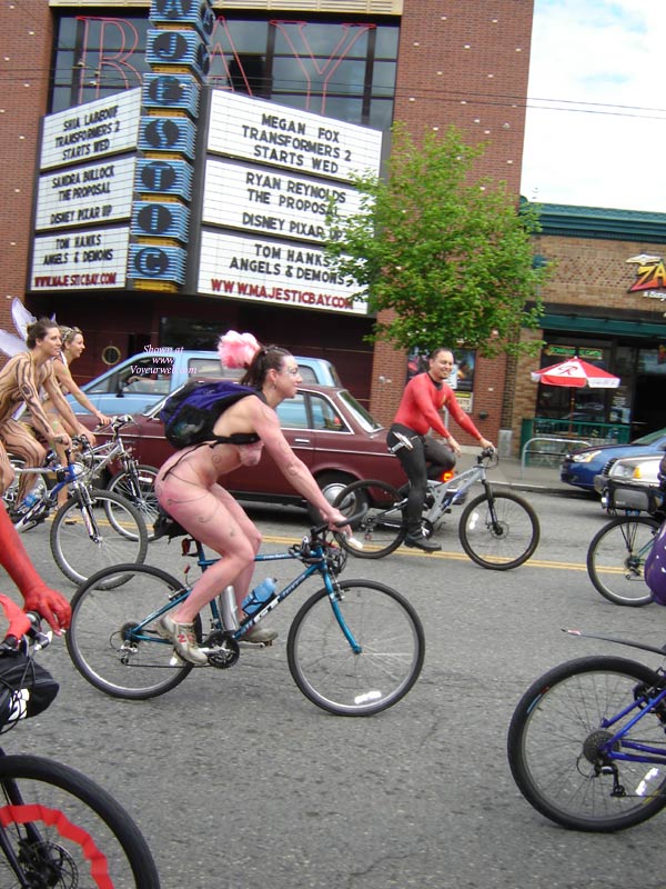 Pic #1Naked Bicyclists 2