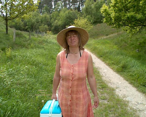 Pic #1Mette On Picnic