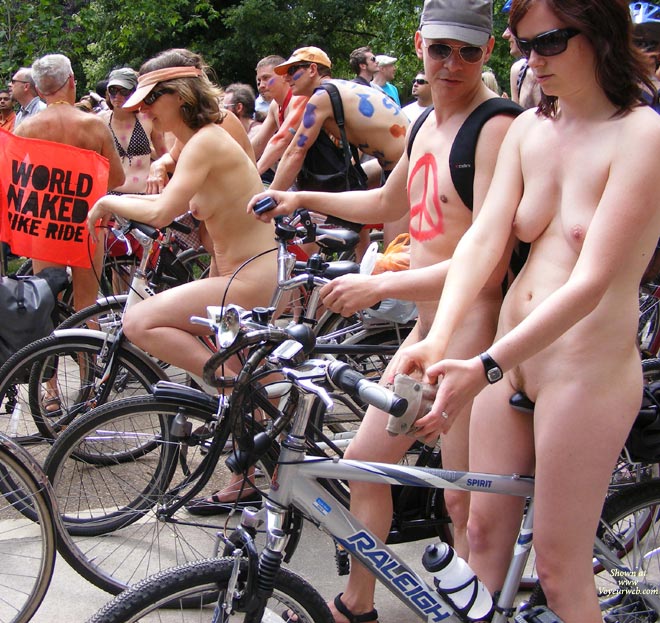 Pic #1London Naked Bike Ride 2009 - Part 2