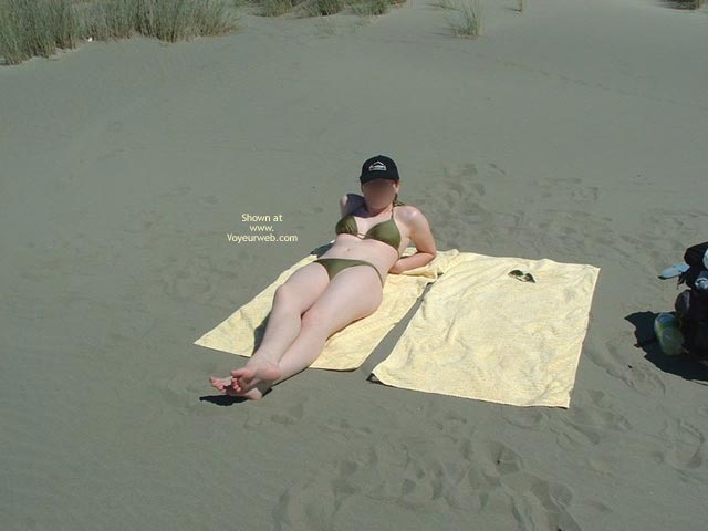 Pic #1 19yr Old Nude On Beach