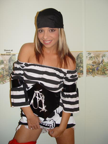 Pic #1Sexy Little Pirate