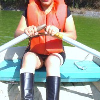 Pic #1 Aqui Estoy Y Con Mucho Calor