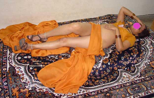 Pic #1 Bombay Lady In Saree 2