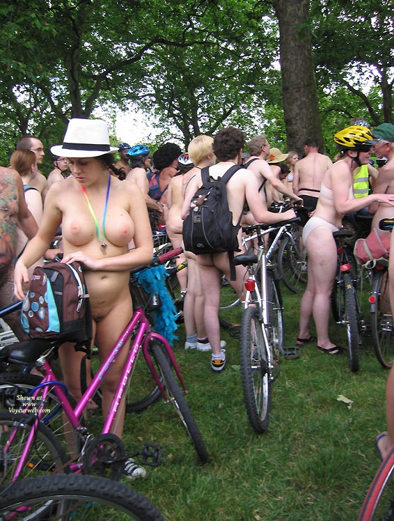 Pic #1Street Voyeur:&nbsp;Nude Bike Ride