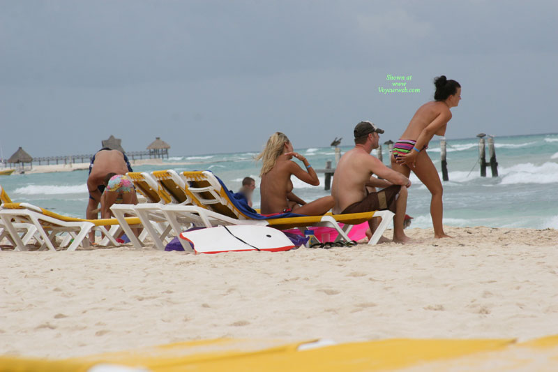 Pic #1Beach Voyeur:&nbsp;Playa Vacation