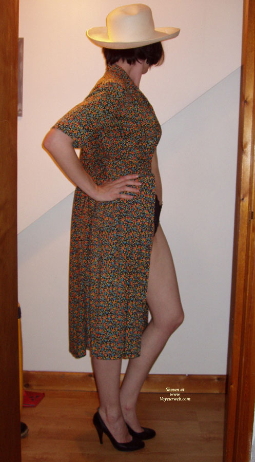 Pic #1 Nude Amateur on heels NH Coy Strip
