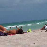Beach Voyeur:&nbsp;Topless At The Beach