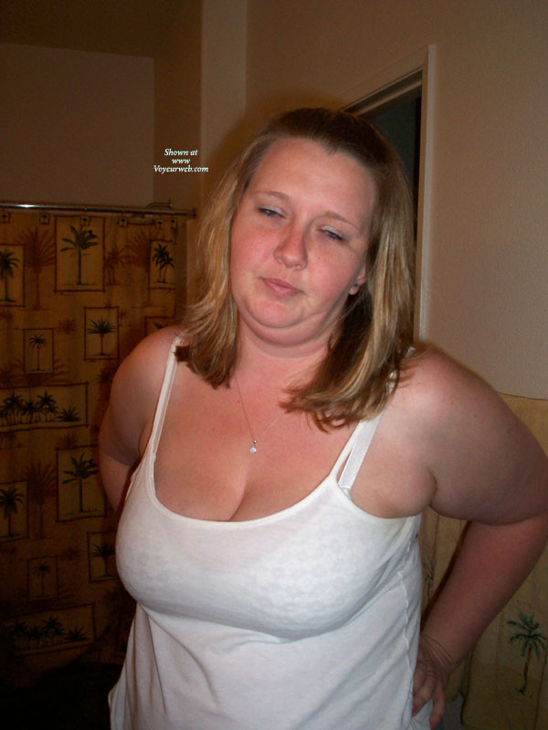 Pic #1 Topless Amateur Bbw Bikini Voyeur