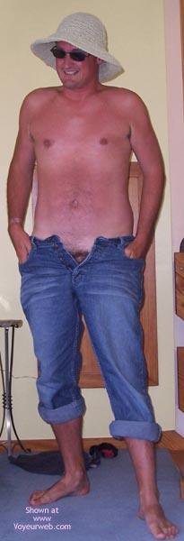 Pic #1M* Northernlad Exposed With A Tan-All Showing!!