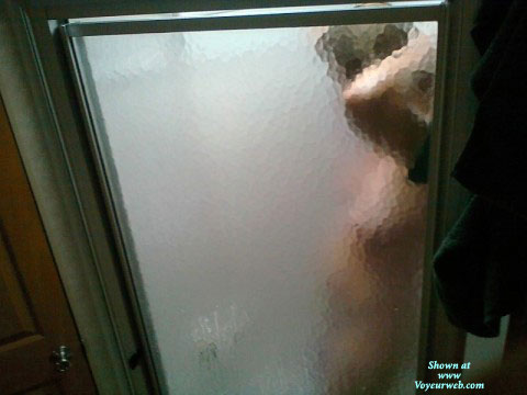 Pic #1Nude Amateur Unaware In Shower