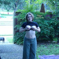 Topless Amateur Hi