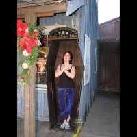 Pic #1 Li'l φhi At Knott's Berry Farm Ii