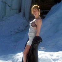 Pic #1 20&#39;s Jessica : Walk By The Falls