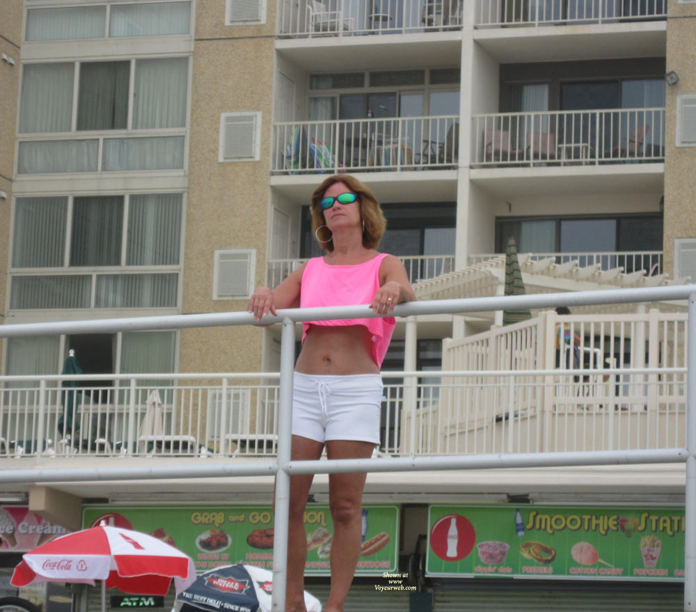 Pic #1Pink On The Boardwalk