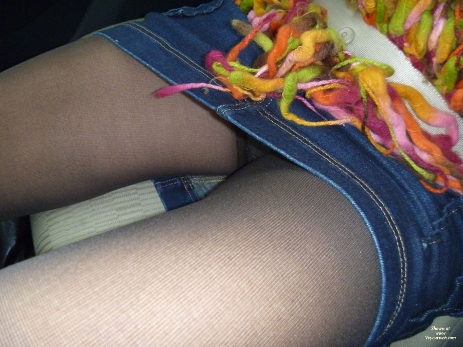 Pic #1 WetStephanie Upskirts