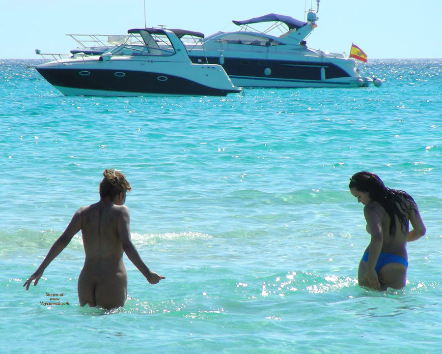 Pic #1Girl With Perfect Body At Mallorca Beach 2