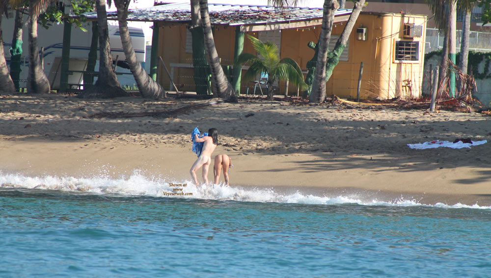 Pic #1 Tattooed Hottie On The Beach
