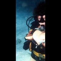 FineWife Underwater