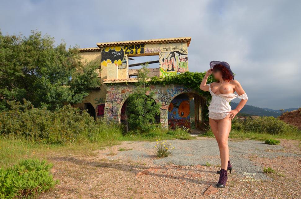 Pic #1An Abandoned House - Big Tits, Outdoors