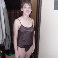 Midwest Hometown Girl - See Through, Brunette, Close-ups, Lingerie, Bush Or Hairy