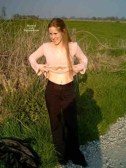 Pic #1 Angy's En Exterieure