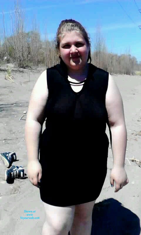 Pic #1Day on The Beach #1 - Beach, Wife/wives, Big Tits, Natural Tits, Bbw