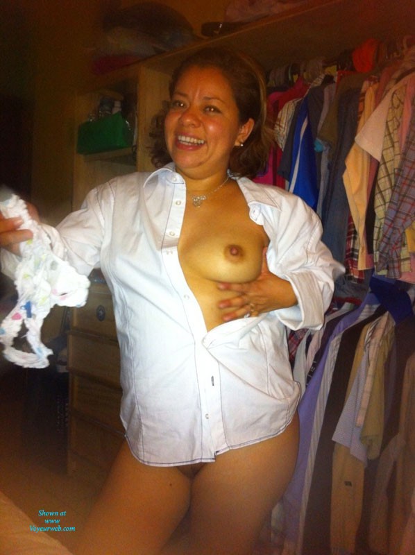 Pic #1Cosita Rica - Hard Nipples, Mature, Latina, Masturbation, Medium Tits, Natural Tits