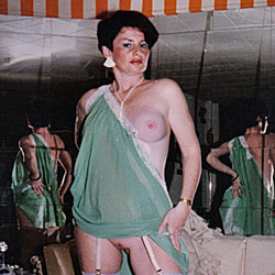 Pic #1 FranzS in Green - Brunette