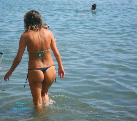 Pic #1 Italian Beach - Bikini Voyeur, Beach