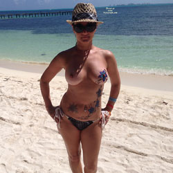 Body Paint - Big Tits, Beach