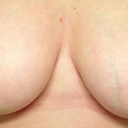 Large tits of my wife - MyLadysbigtittes