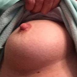Medium tits of my wife - Bare1