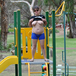 Fun In Public - Big Tits, Brunette