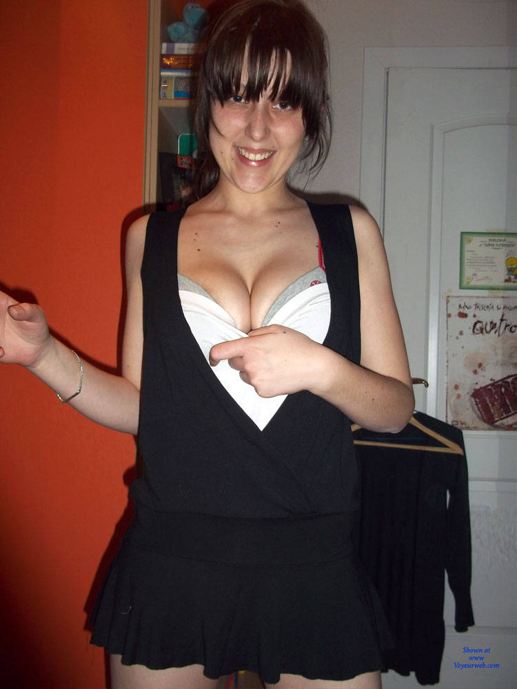 Pic #1Getting Hotter - Big Tits, Brunette